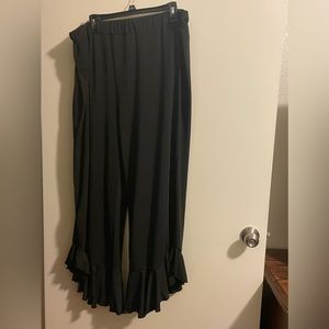 Black Frilled Crop Pants